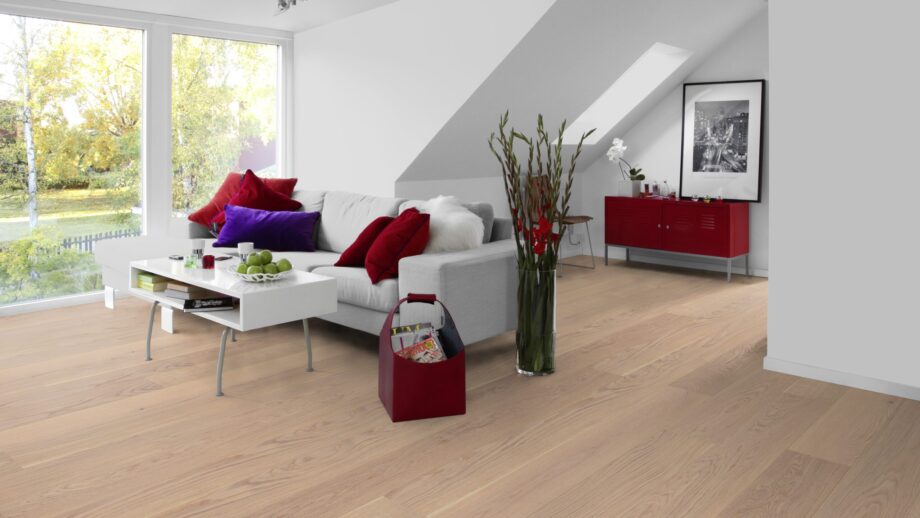 Parquet Tarkett, Shade, Oak Cream White Plank XT, 1-strip, 2 sides bevelled, brushed, stained, Proteco Natura mat lacquer