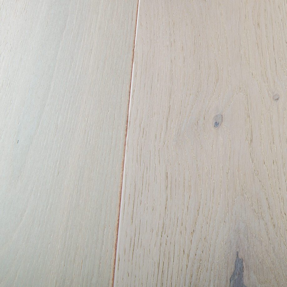 Parquet Oak, Grande Cappuccino, 1-strip, beveled, brushed, stained, matt lacquer