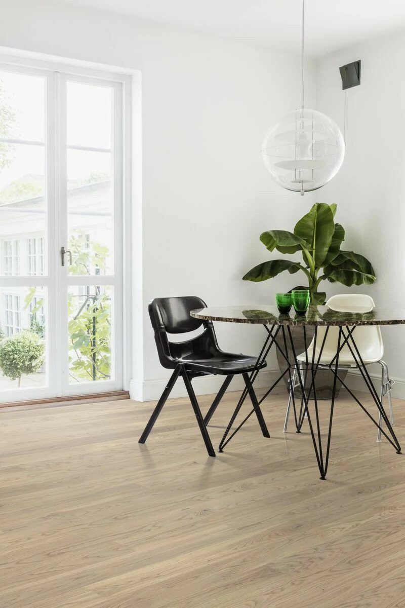Parquet Tarkett, Shade, Oak Cream White MidiPlank, 1-strip, 2 sides bevelled, brushed, stained, Proteco Natura mat lacquer