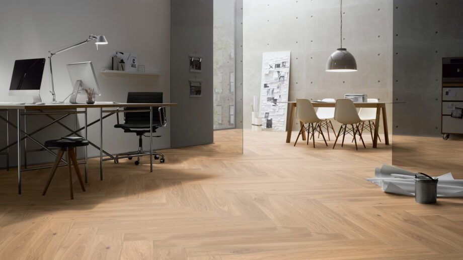 Parquet Oak, ter Hürne, oak light beige, herringbone, brushed, beveled, white natural oil-treated