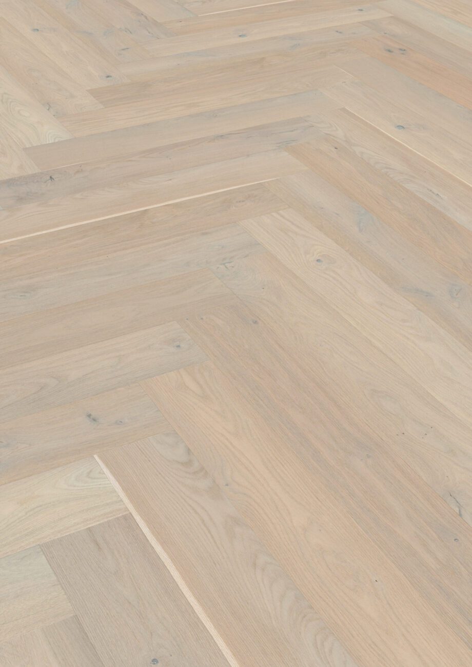 Parquet Oak, ter Hürne, Oak sand grey, herringbone, brushed, beveled, natural oil-treated