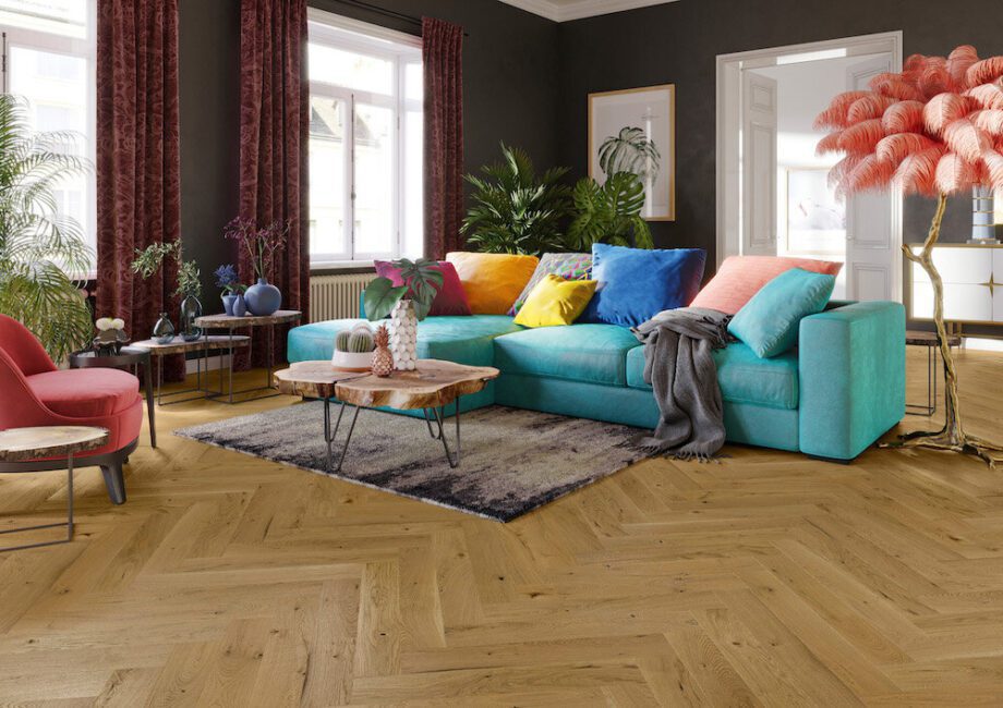 Parquet Oak, Mainland, 1-strip, beveled, brushed, stained, matt lacquer, herringbone, click