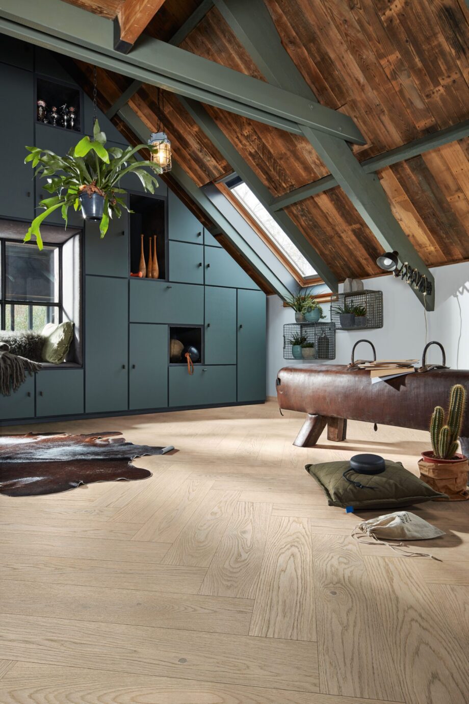 Herringbone parquet Meister Lindura Classic Arctic white, 1-Strip (plank), brushed, ultra matt lacquered – 3