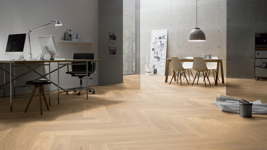 Parquet Oak, ter Hürne, raw oak herringbone, brushed, beveled, extra matt lacquered – 3