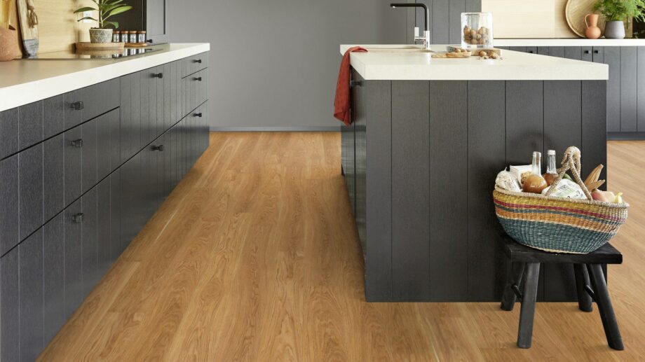 Parquet Tarkett, Pure, Oak Nature Plank 13mm, 1-strip, 2 sides bevelled, mat lacquer – 2