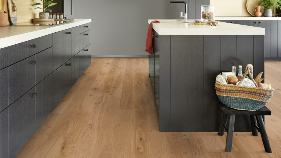 Parquet Tarkett, Pure, Oak Rustic Plank, 1-strip, 2 sides bevelled, brushed, Proteco Natura mat lacquer – 3