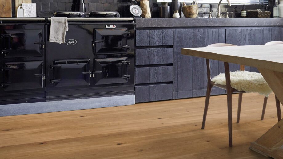 Parquet Tarkett, Pure, Oak Rustic Plank XT 13mm, 1-strip, 2 sides bevelled, brushed, Proteco Natura mat lacquer – 4