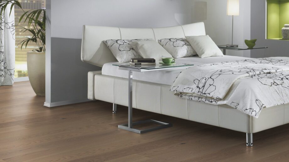 Parquet Tarkett, Shade, Oak Soft Grey Plank, 1-strip, 2 sides bevelled, brushed, stained, Proteco Natura mat lacquer – 3