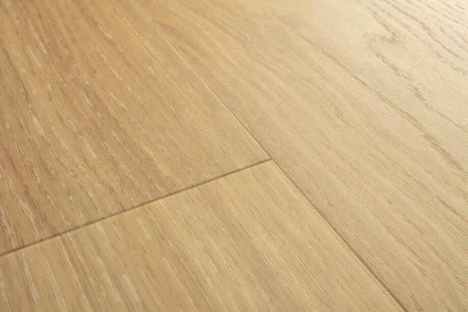 Vinyl parquet SPC Quick Step pure oak honey alpha medium planks, beveled