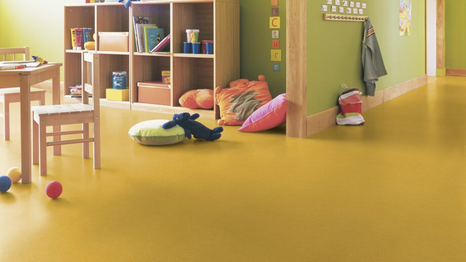 Linoleum floor Gerflor Colorette 0001 Banana Yellow