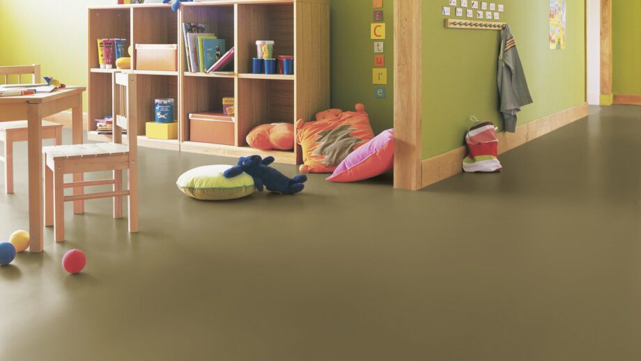 Linoleum Uni Walton Acoustic Plus 19 dB 0090 Olive – view 2 Linoleum Uni Walton Acoustic Plus 19 dB 0090 Olive – 2