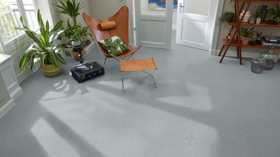 Carpet flooring from cashmere goat wool Tretford Interland 640 Ice