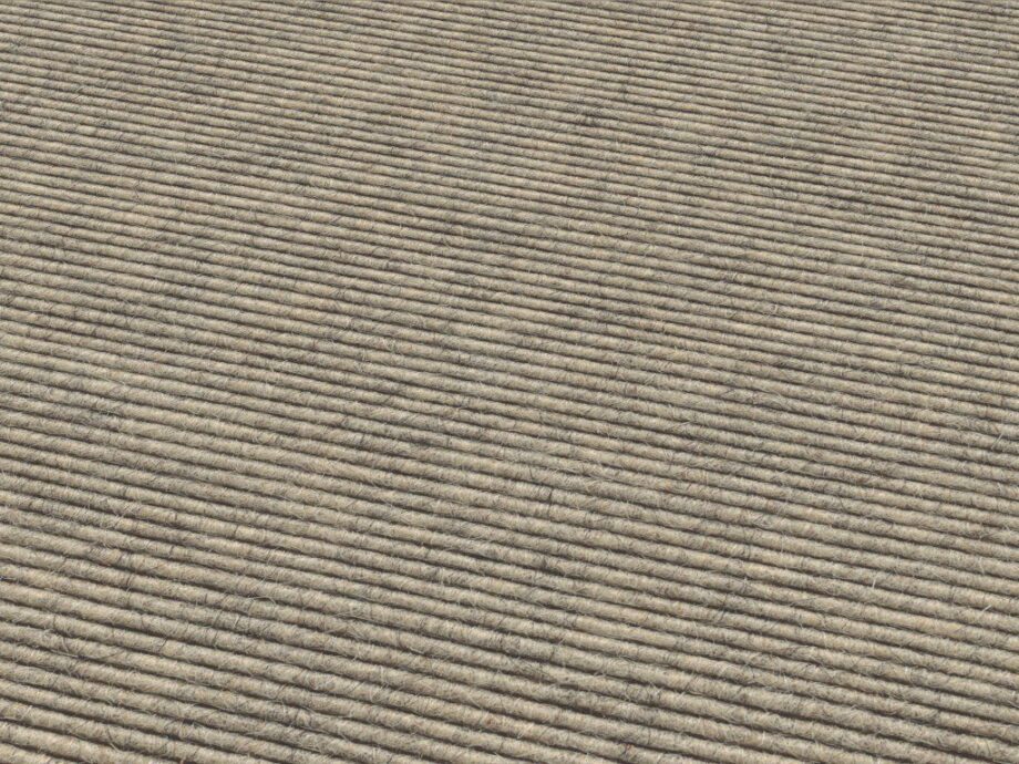 Carpet flooring from cashmere goat wool Tretford Interland 515 Silver