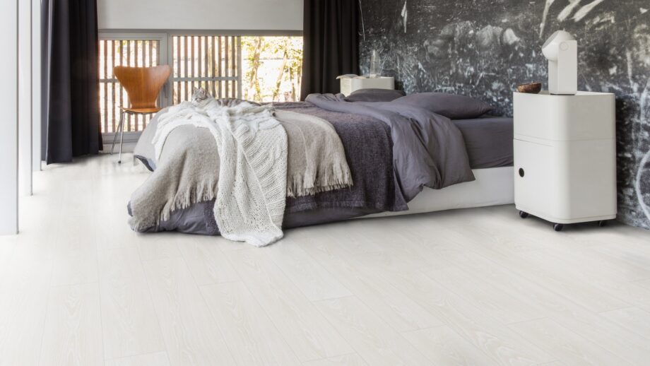 Laminate floor Quick-Step Classic Frosty White Oak