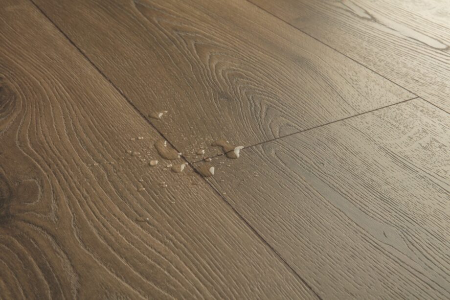 Laminate floors Quick-Step Classic Warm Brown Oak