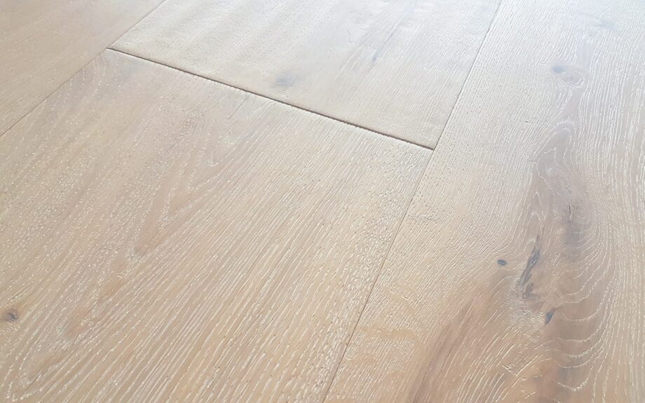 Parquets Trinity Oak Rustical 1-strip beveled hand scraped brushed whitewash white oiled – 5