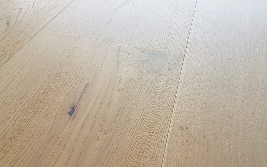 Parquet Trinity Oak Rustical 1-strip beveled brushed raw oiled – 5