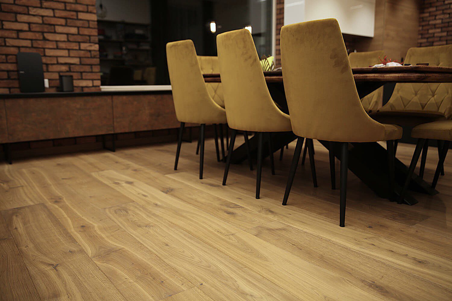 Floorboards Oak Country 2-layer beveled 2 sides and oiled – 2