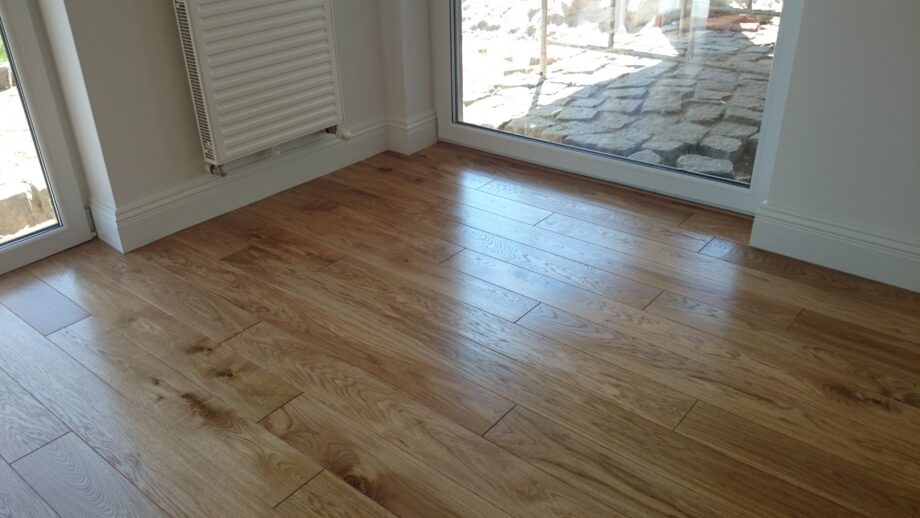 Oak Floorboards Mix Beveled Brushed Unfinished – view 2 Oak Floorboards Mix Beveled Brushed Unfinished – 2