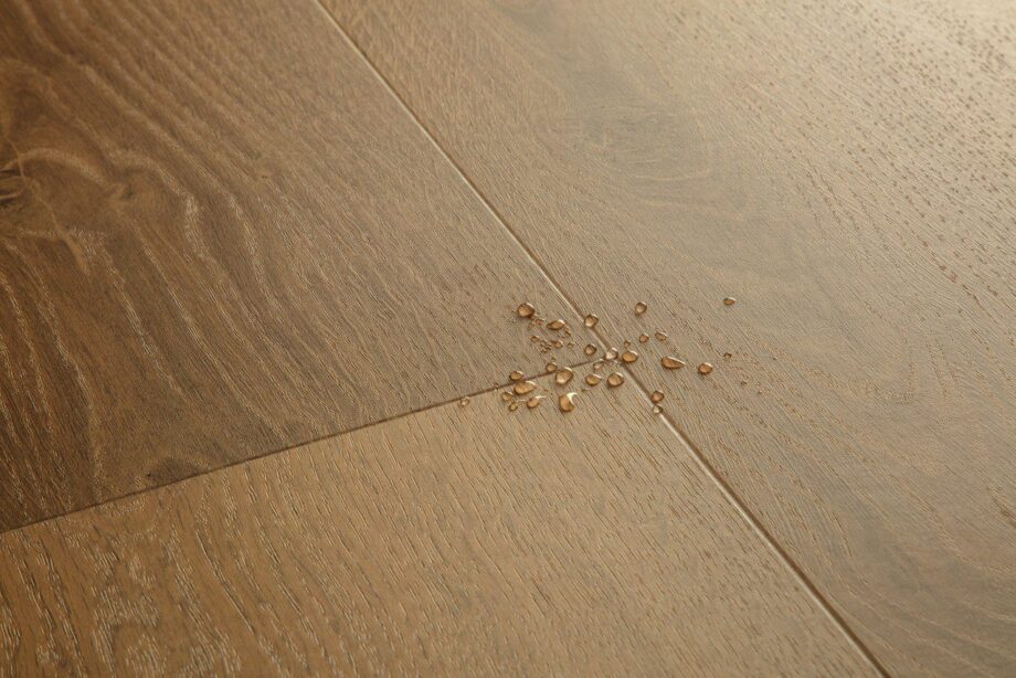 Rigid LVT flooring Quick-Step Bloom Elegant Oak Fumed – 3
