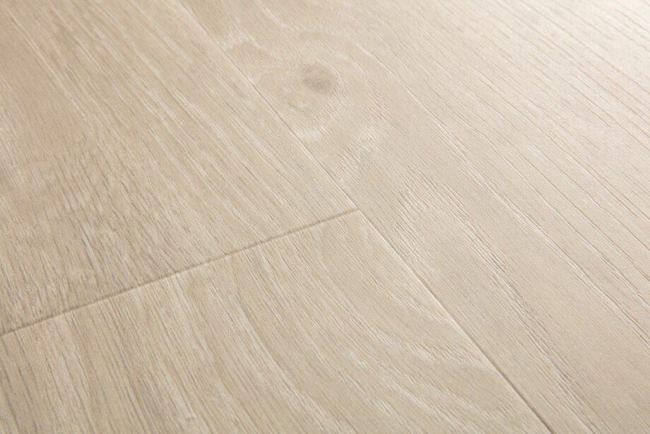 LVT flooring Quick-Step Bloom Sea Breeze Oak Beige – view 2 LVT flooring Quick-Step Bloom Sea Breeze Oak Beige – 2