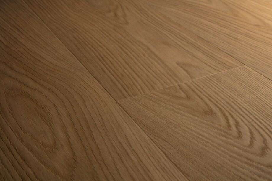 Vinyl floor Quick-Step Blos Cocoa Oak with rigid core – view 2 Vinyl floor Quick-Step Blos Cocoa Oak with rigid core – 2