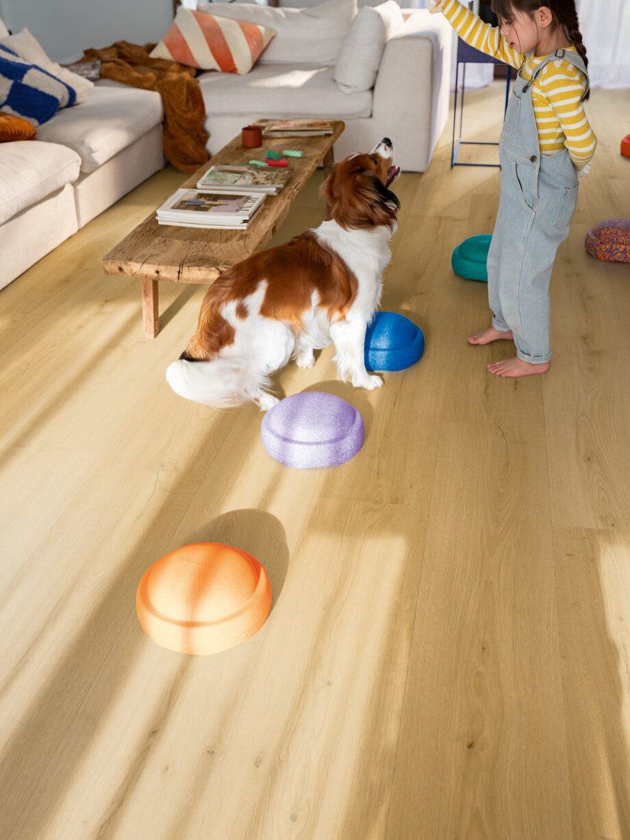 Vinyl flooring Quick-Step Bloom Brushed Oak Honey – 14