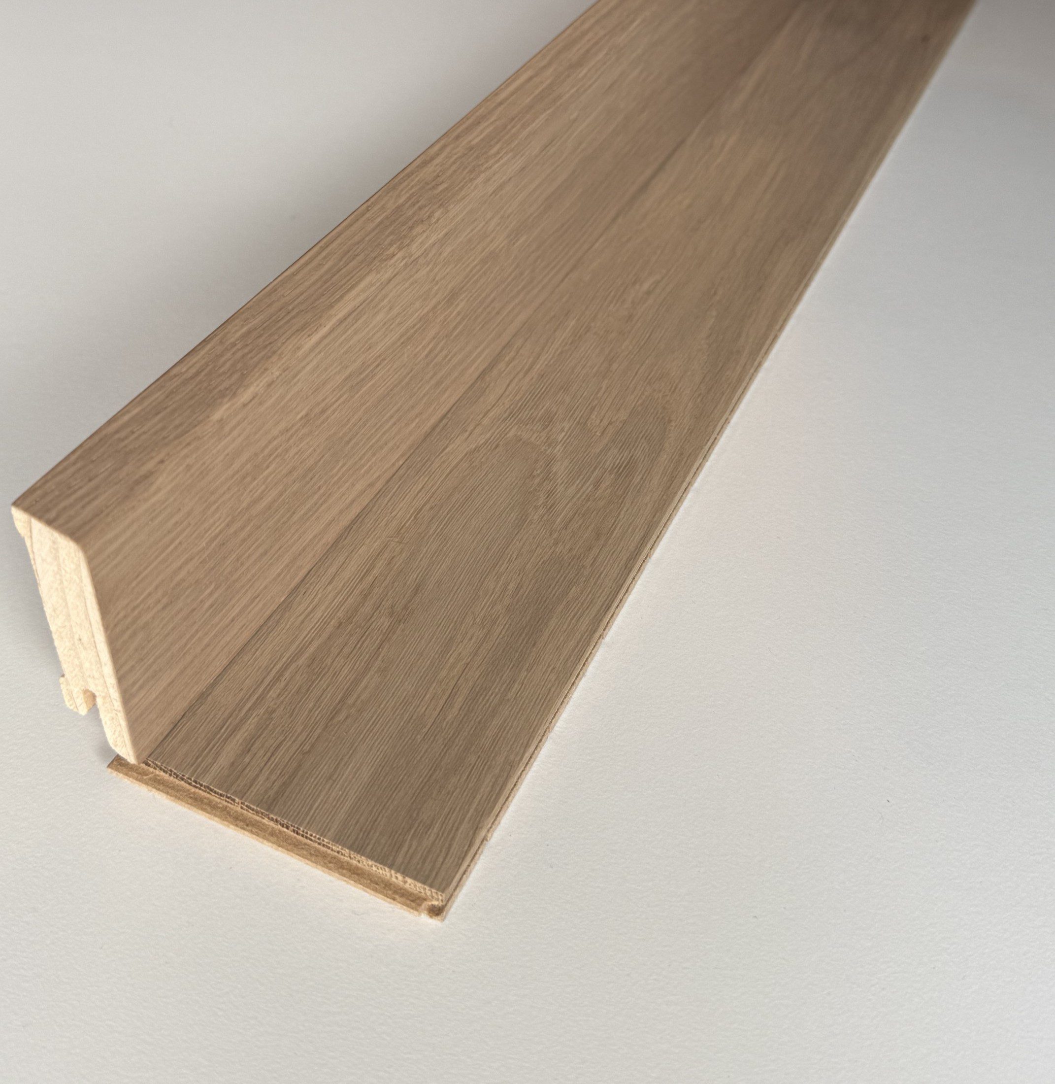 Skirting board veneered oak white oiled profile 15×60mm – 2
