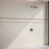 Kiviefektiga matt keraamiline seinaplaat Tau Lithos Wall White, 30x90 cm, 8,7 mm, valge, rektifitseeritud
