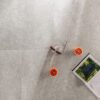 Tugevdatud südamikuga LVT vinüülplaat Floorify Large Tile Etna F031