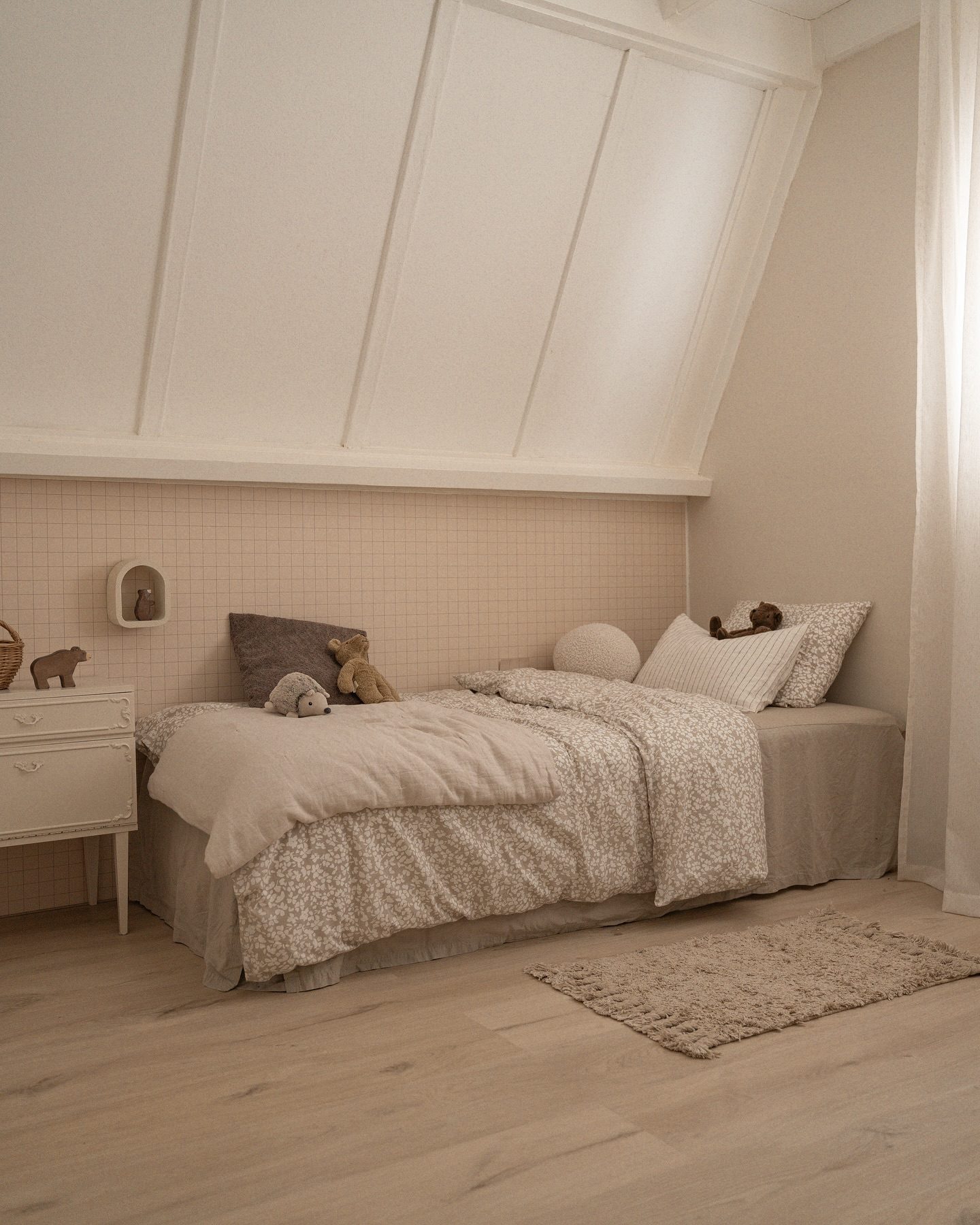 Tugevdatud südamikuga LVT vinüülparkett Floorify XL Plank Parmesan F093