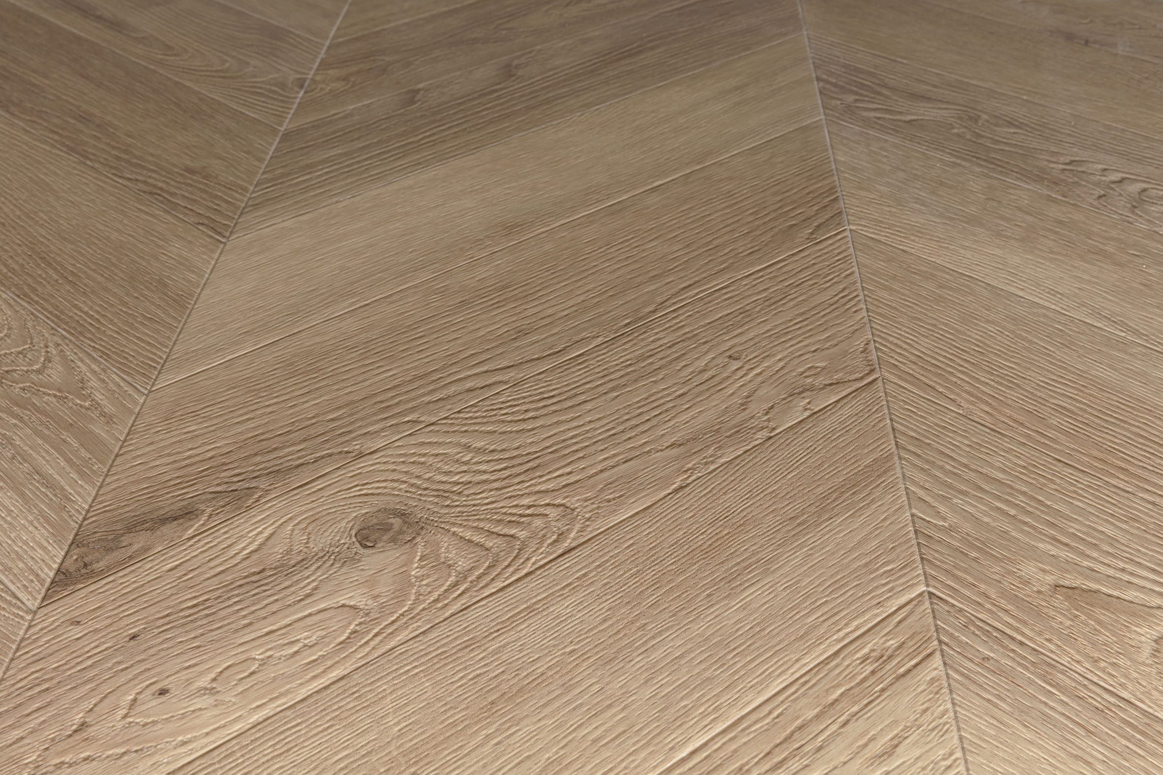 Tugevdatud südamikuga LVT vinüülparkett Floorify Chevron Odette F717