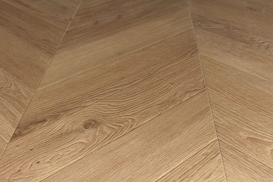 Tugevdatud südamikuga LVT vinüülparkett Floorify Chevron Conchita F718