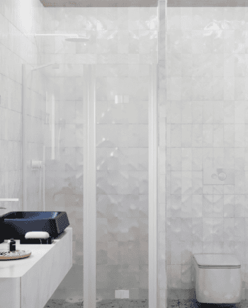 Alcove shower screen Hietakari Infinia 238, fixed wall + folding door