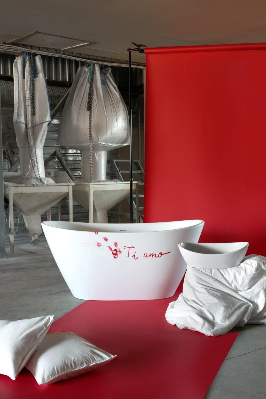 Freestanding Bath PAA AMORE 160x85 cm, Silkstone – 2