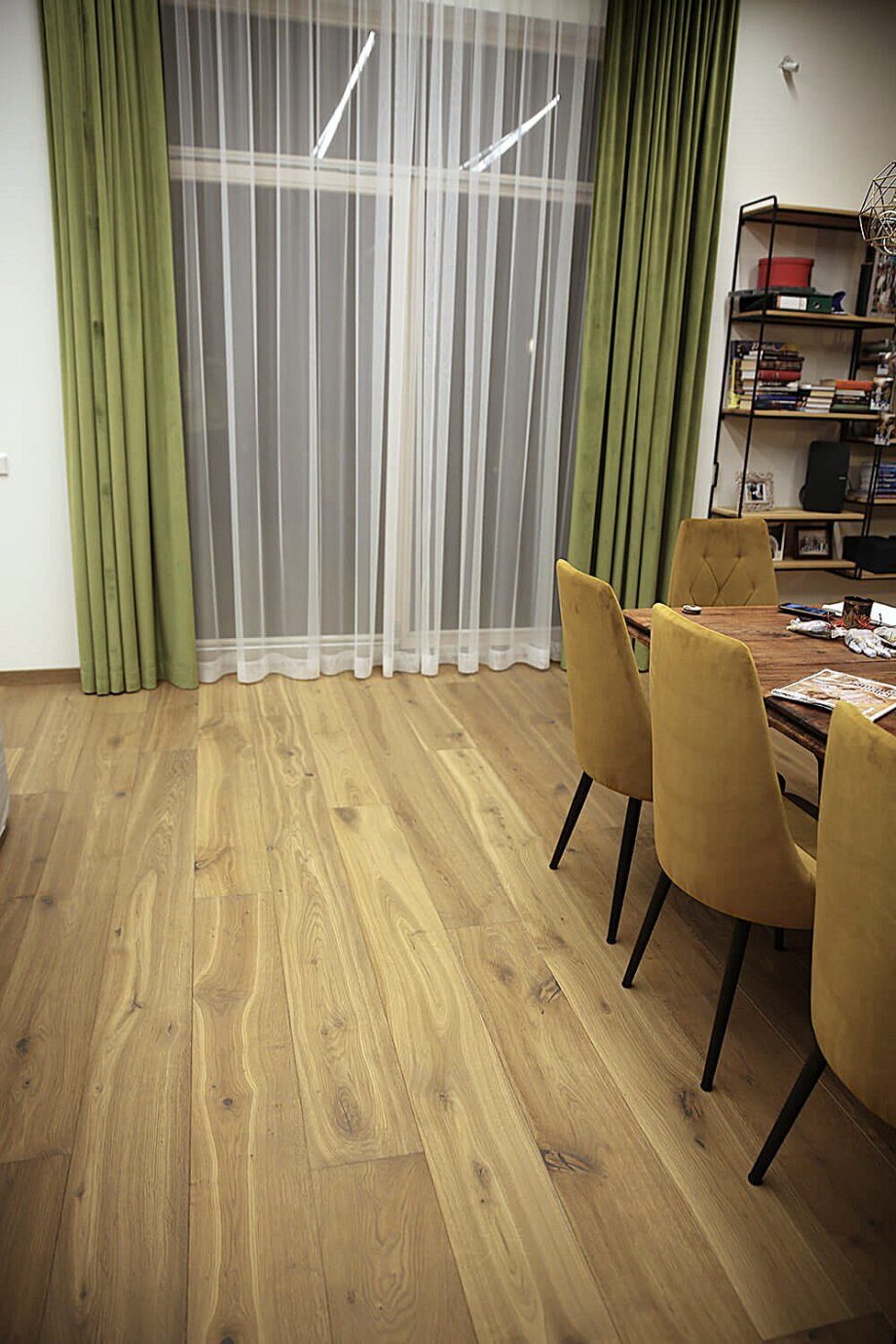 Floorboards Oak Country 2-layer beveled 2 sides and oiled Floorboards Oak Country 2-layer beveled 2 sides and oiled