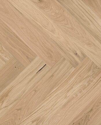 Herringbone floor Oak Crema beveled brushed matt lacquered