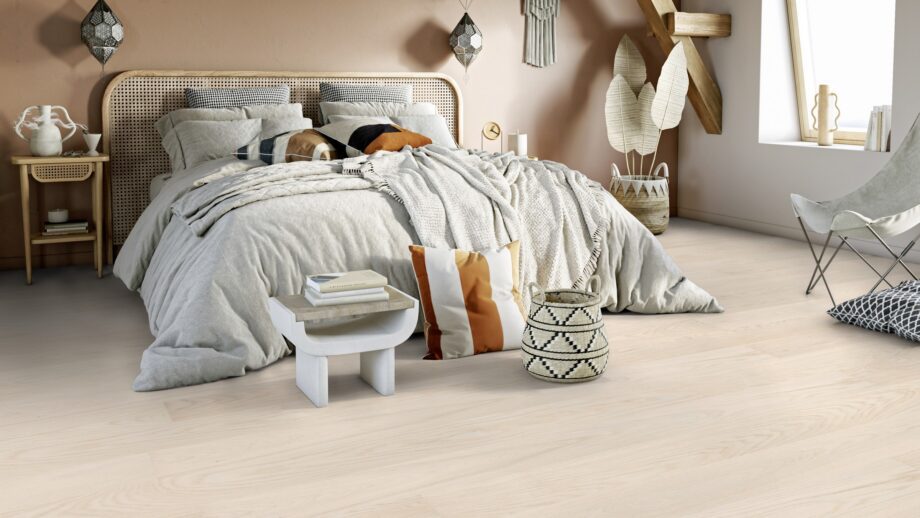 Parkett Tarkett, Grace, Tamm White Lace (valge) Plank XT, 1-lip, 2 külge mikrofa 3 Tammeparkett Tarkett Grace White Lace Plank XT magamistoas