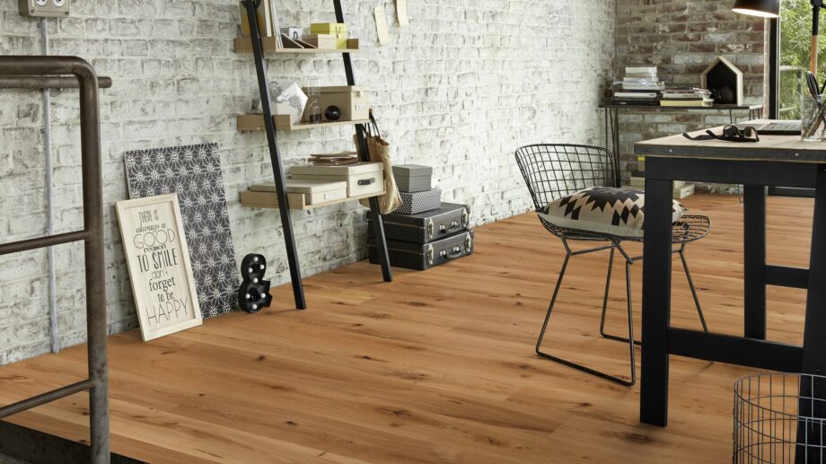 Parkett Tarkett, Heritage, Tamm, 1-lip, 2 külge mikrofaas, sügavharjatud, Protec 5 Tammeparkett Tarkett Heritage Oak kodukontoris