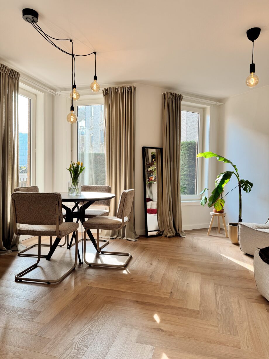 Glue-down Herringbone Vinyl Flooring Floorify Gluedown Anago FG319 – view 2 Glue-down Herringbone Vinyl Flooring Floorify Gluedown Anago FG319 – 2