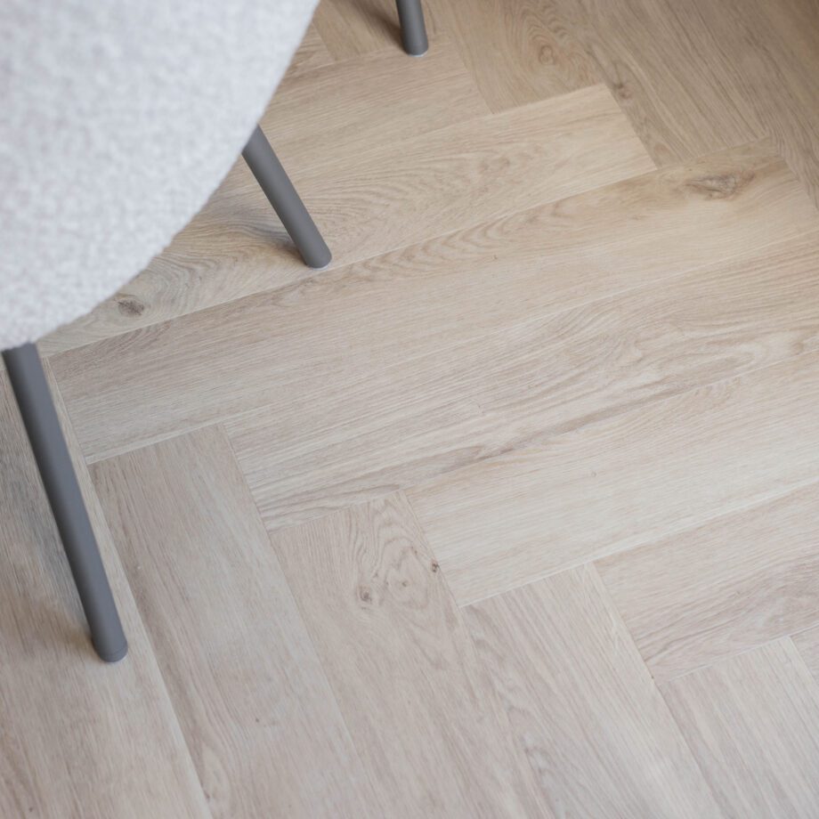 Glue-down Herringbone Vinyl Flooring Floorify Gluedown Toro FG318 – view 3 Glue-down Herringbone Vinyl Flooring Floorify Gluedown Toro FG318 – 3