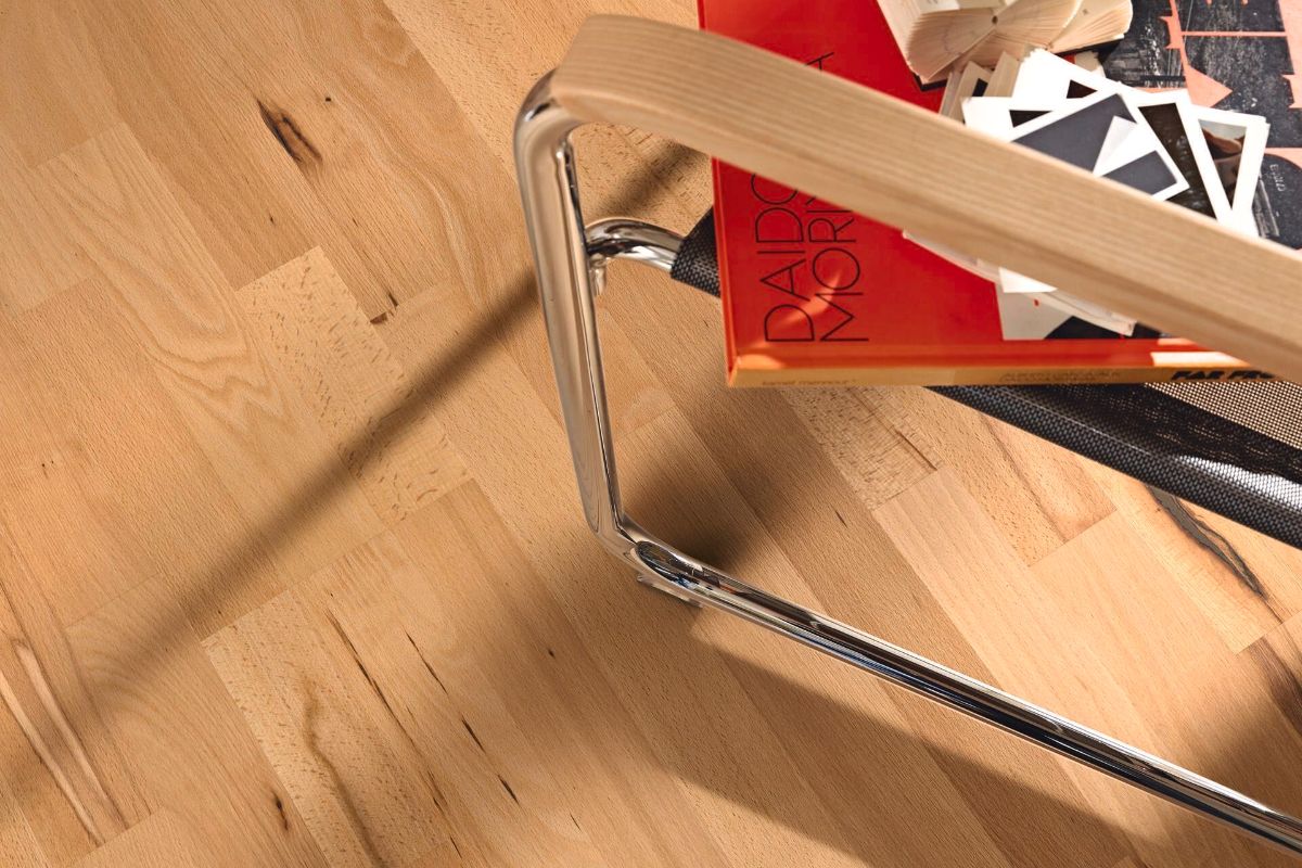 Beech parquet Meister, Longlife PC 200, Steamed beech lively 09046, 3-strip, 2400 x 200 mm, brushed, ultra matt lacquered