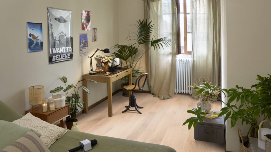 Parquet Tarkett, Grace, Oak Soft Skin Plank, 1-strip, 2 sides bevelled, brushed, Proteco ExtraMatt matt lacquer – view 3 Parquet Tarkett, Grace, Oak Soft Skin Plank, 1-strip, 2 sides bevelled, brushed, Proteco ExtraMatt matt lacquer – 3