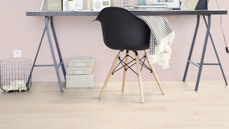 Parquet Tarkett, Grace, Oak White Lace Plank XT, 1-strip, 2 sides bevelled, brushed, Proteco ExtraMatt matt lacquer – view 5 Parquet Tarkett, Grace, Oak White Lace Plank XT, 1-strip, 2 sides bevelled, brushed, Proteco ExtraMatt matt lacquer – 5