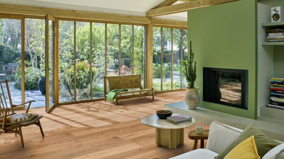 Parquet Tarkett, Grace, Oak Rustic Plank XT, 1-strip, 2 sides bevelled, brushed, Proteco ExtraMatt matt lacquer Parquet Tarkett, Grace, Oak Rustic Plank XT, 1-strip, 2 sides bevelled, brushed, Proteco ExtraMatt matt lacquer