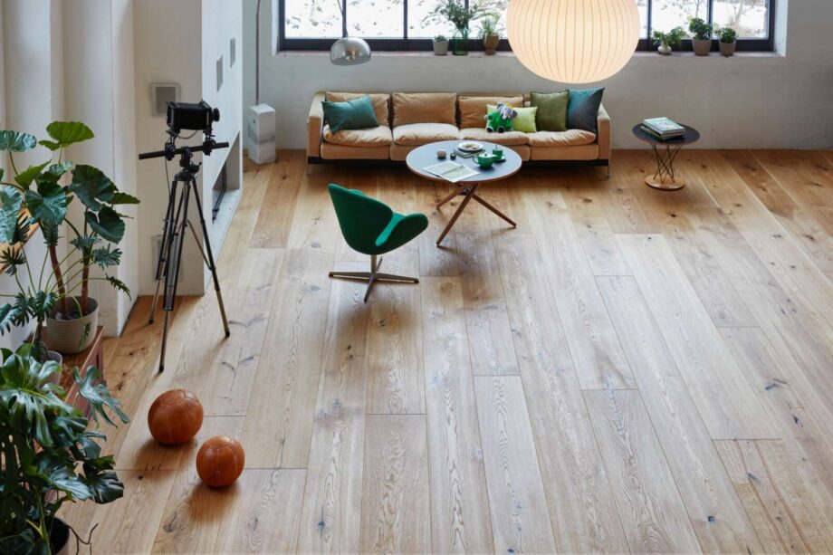 Parquet Flooring Bauwerk Unicopark Oak Mandorla 46 oiled handcrafted – view 4 Parquet Flooring Bauwerk Unicopark Oak Mandorla 46 oiled handcrafted – 4