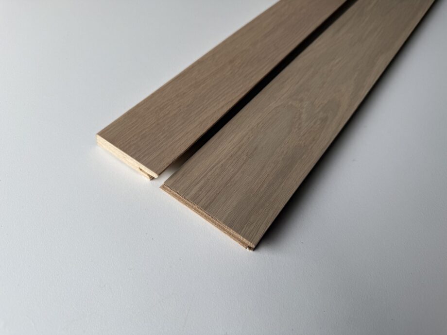 Skirting board veneered oak white oiled profile 15×60mm Skirting board veneered oak white oiled profile 15×60mm