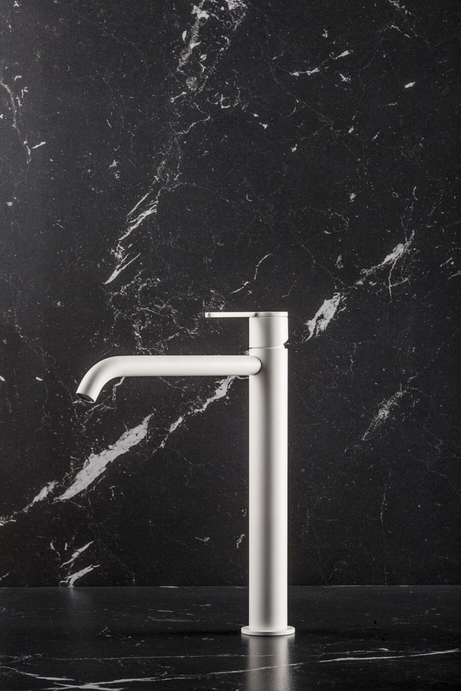 Tall basin mixer Emmevi Filobrass 85003BIG with click-clack waste, matt white Tall basin mixer Emmevi Filobrass 85003BIG with click-clack waste – 4