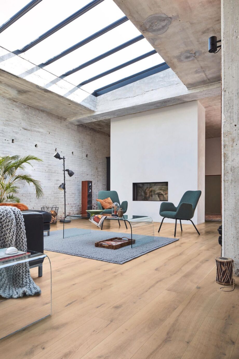 Oak parquet Meister, Longlife PD 400, Authentic off-white oak 09031, 1-strip, 2200 x 180 mm, brushed, naturally oiled – view 2 Oak parquet Meister, Longlife PD 400, Authentic off-white oak 09031, 1-strip, 2200 x 180 mm, brushed, naturally oiled – 2