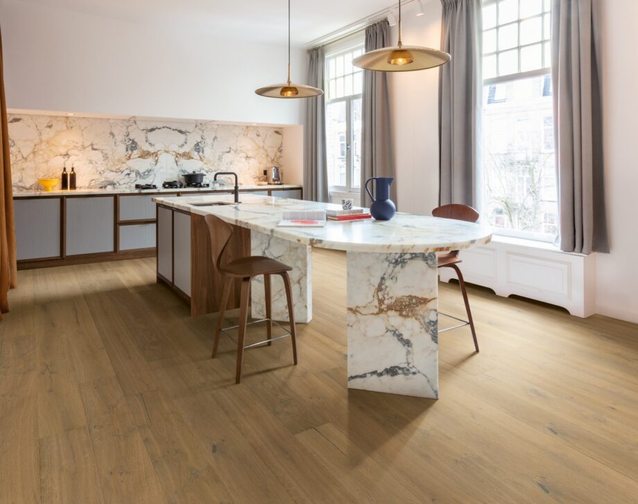 Tammeparkett Quick-Step Cascada Mustard Oak eriti matt lakk, veekindel 190mm Tammeparkett Quick-Step Cascada Mustard Oak eriti matt lakk, veekindel 190mm